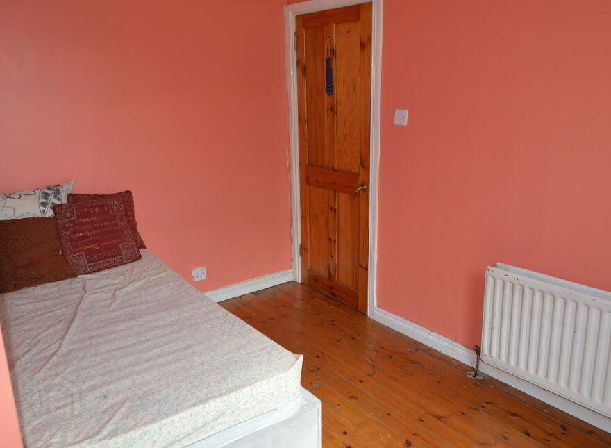 26 Lough Road, Craigavon, Lurgan, BT66 6JJ