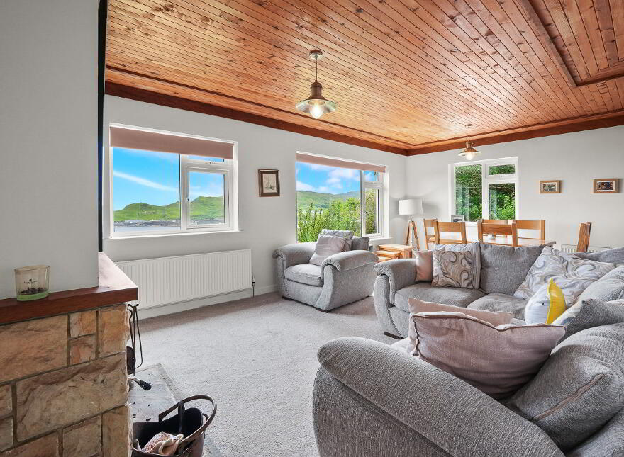 Fortuna Cottage, Kilbeg, Kilcar, F94H0F2