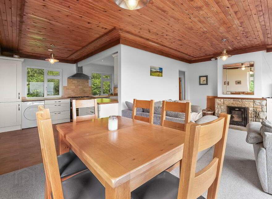 Fortuna Cottage, Kilbeg, Kilcar, F94H0F2