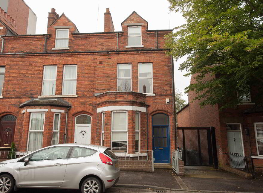 8 Adelaide Avenue, Belfast, BT9 7FY photo