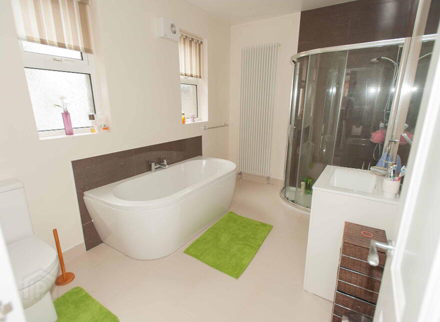8 Adelaide Avenue, Belfast, BT9 7FY