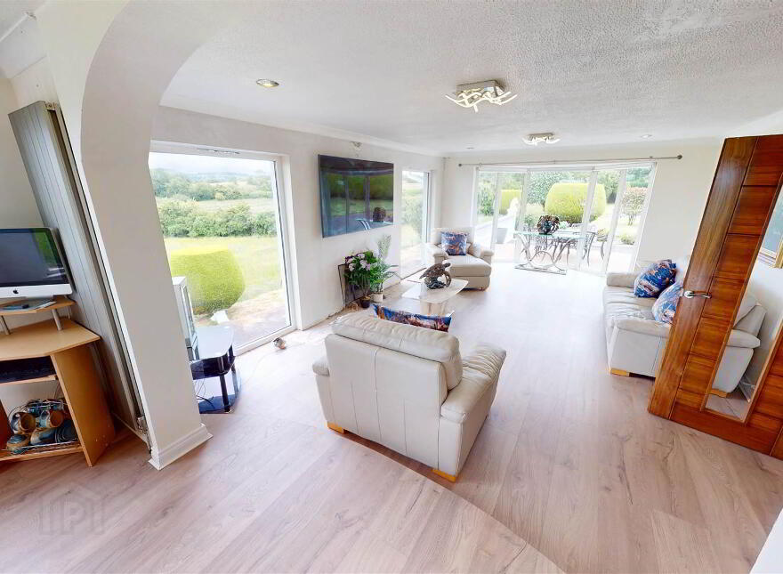 18a Sheepwalk Road, Lisburn, BT28 3XH