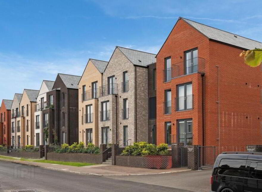 24 Byron Halt, Holywood, BT18 9JT photo