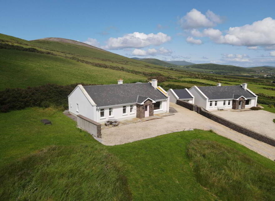 Foxglove Cottage, Coumaleague, Ventry