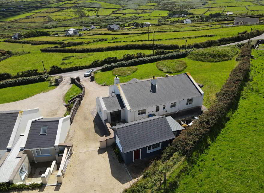 Foxglove Cottage, Coumaleague, Ventry