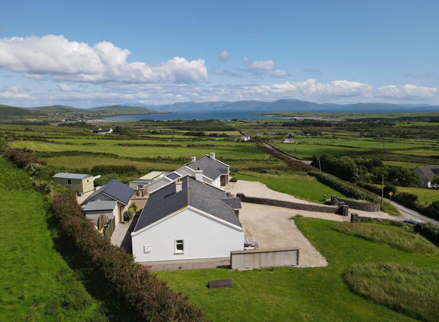 Foxglove Cottage, Coumaleague, Ventry