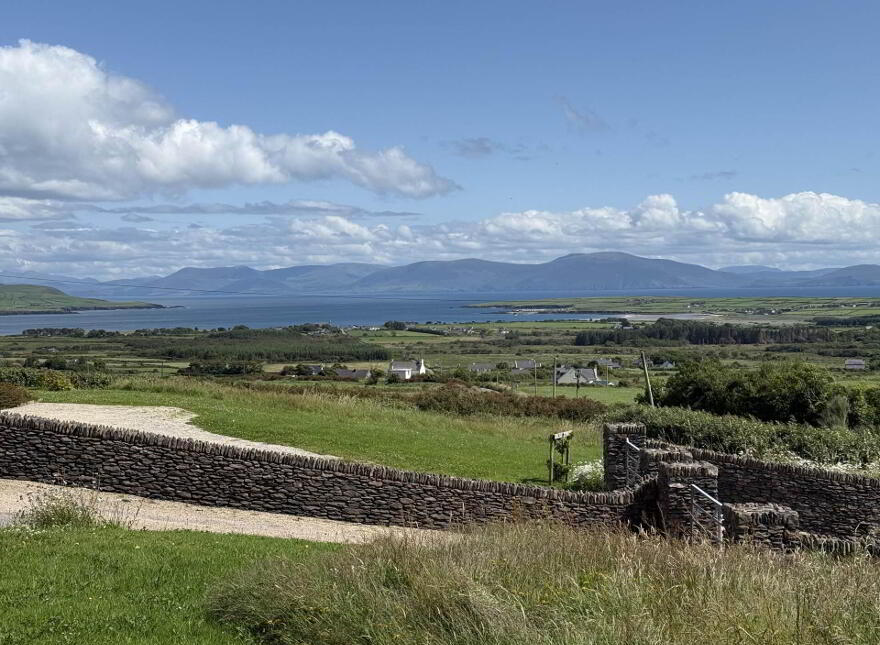 Foxglove Cottage, Coumaleague, Ventry