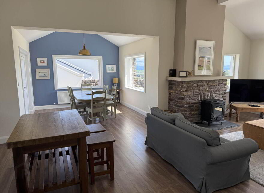 Foxglove Cottage, Coumaleague, Ventry