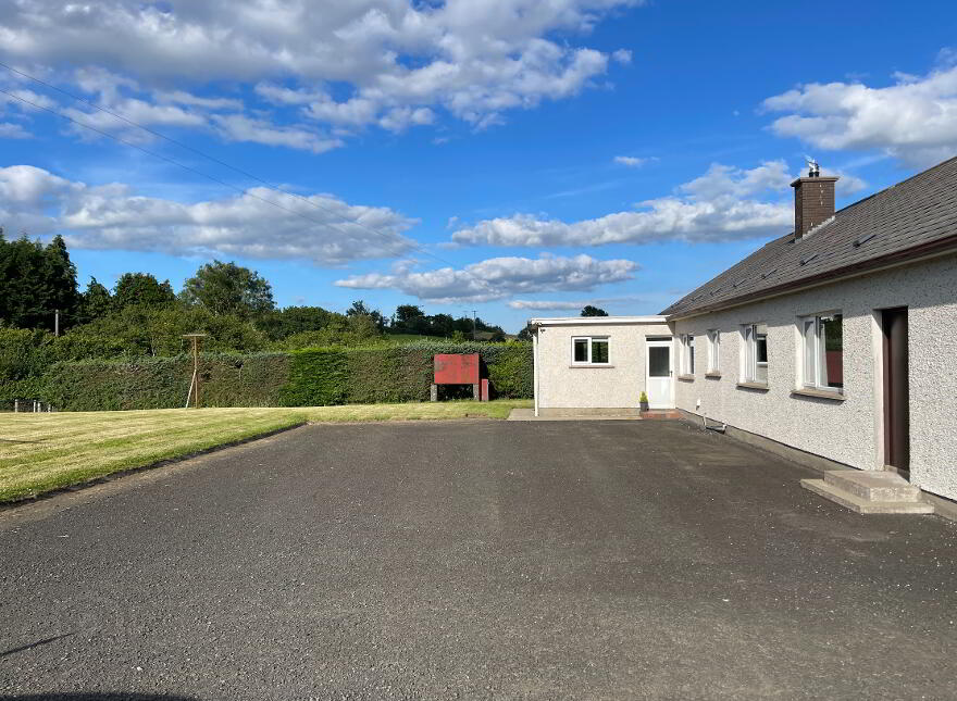 16 Dirnan Road, Cookstown, BT80 9XL