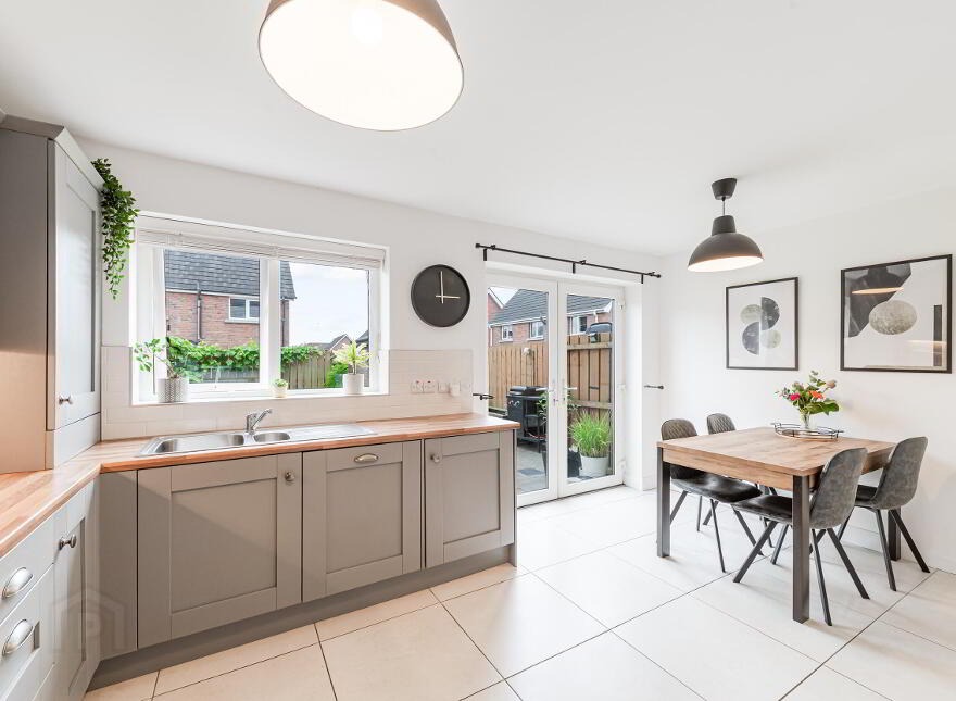 42 Ballyvarnet Lane, Bangor, BT19 1FF