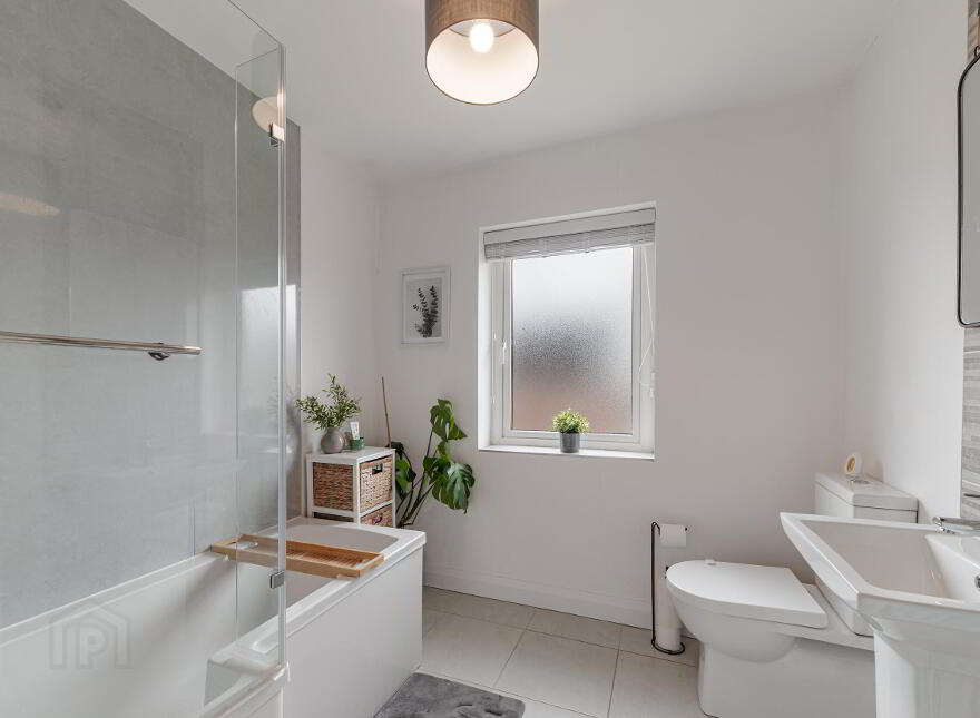 42 Ballyvarnet Lane, Bangor, BT19 1FF