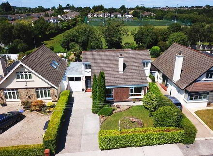 60 Shrewsbury Lawn, Cabinteely, Dublin, D18X3T3 photo