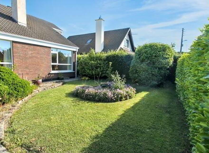 60 Shrewsbury Lawn, Cabinteely, Dublin, D18X3T3