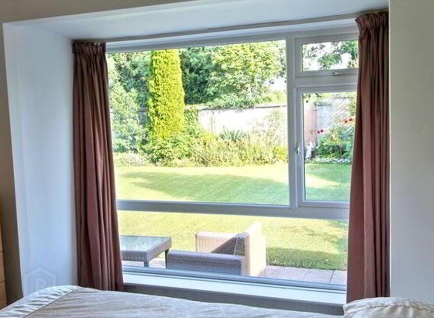60 Shrewsbury Lawn, Cabinteely, Dublin, D18X3T3