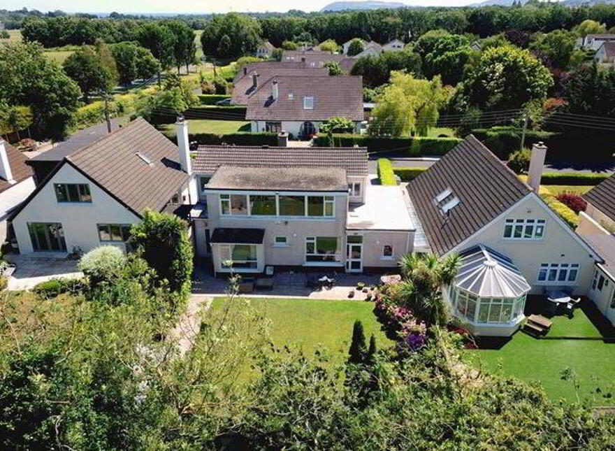 60 Shrewsbury Lawn, Cabinteely, Dublin, D18X3T3