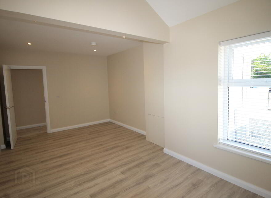 Glen Road, Derry, BT48 0BY