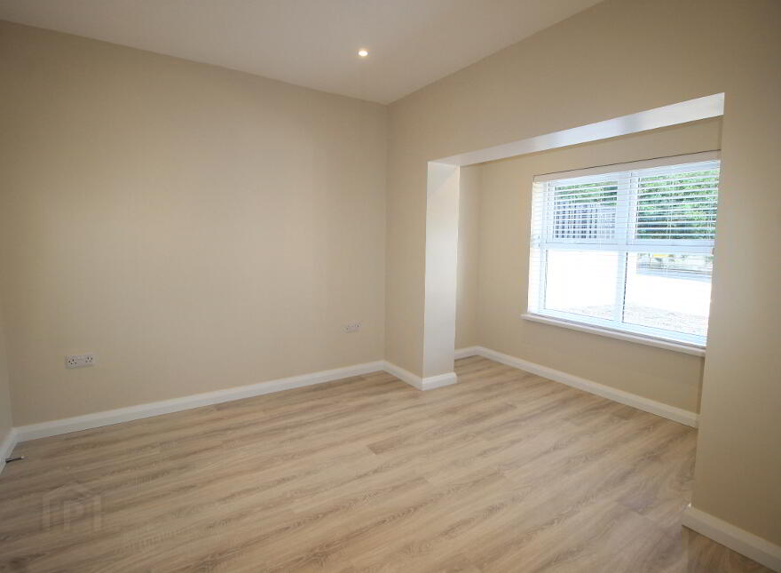 Glen Road, Derry, BT48 0BY