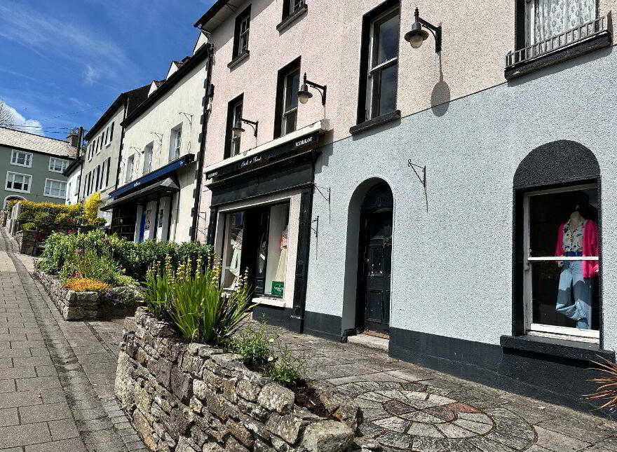Bank House ( Circle Of Friends), High Street, Inistioge, R95TW02