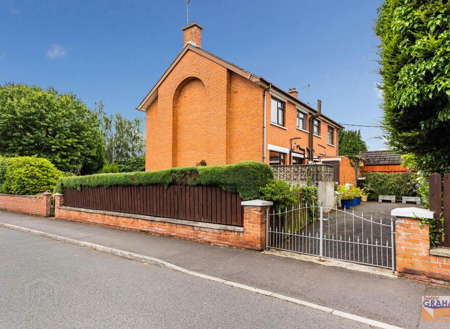 34 Ballinderry Road, Lisburn, BT28 1UG