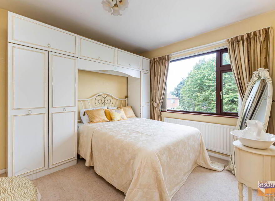 34 Ballinderry Road, Lisburn, BT28 1UG