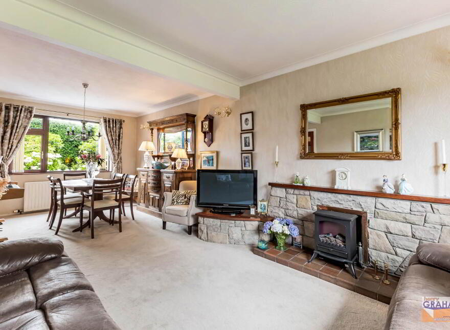 34 Ballinderry Road, Lisburn, BT28 1UG