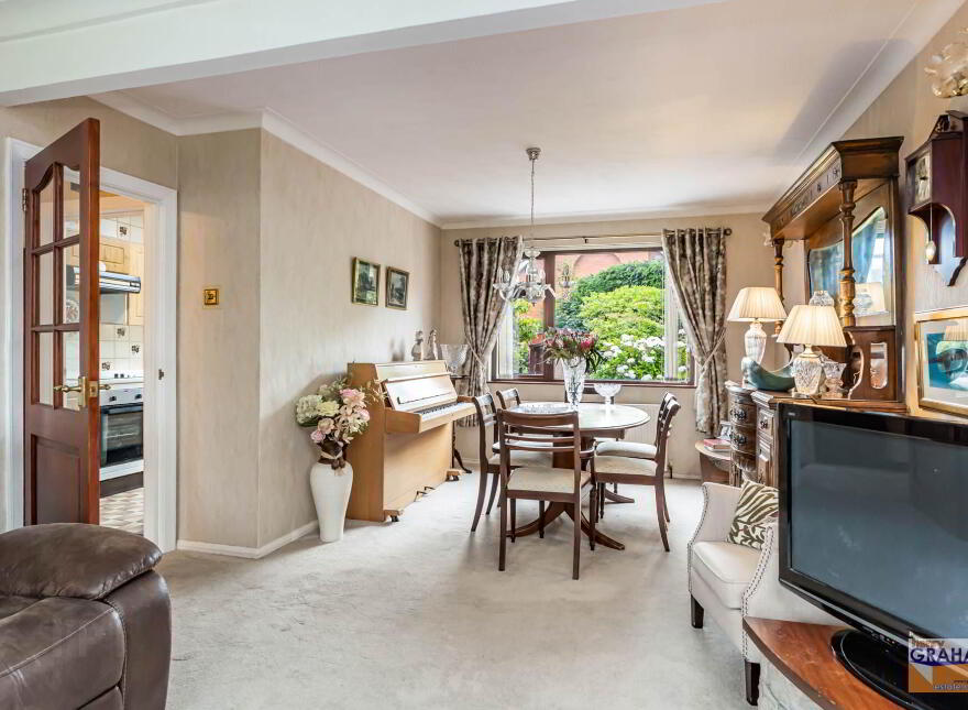 34 Ballinderry Road, Lisburn, BT28 1UG