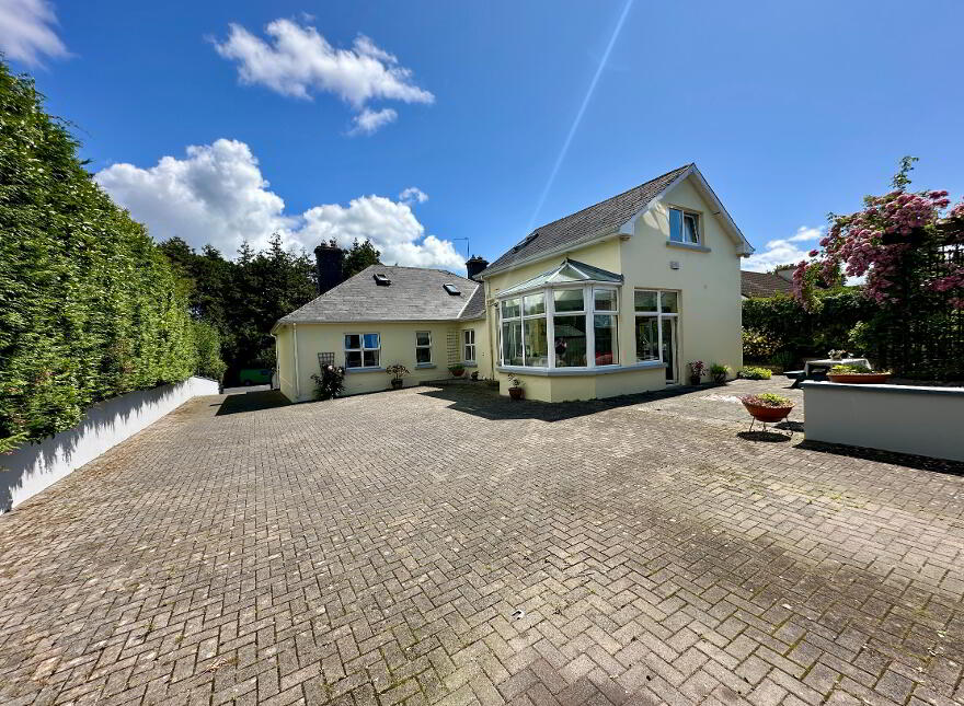 Ros Na Lee, The Turretts, Charleville, P56RW93