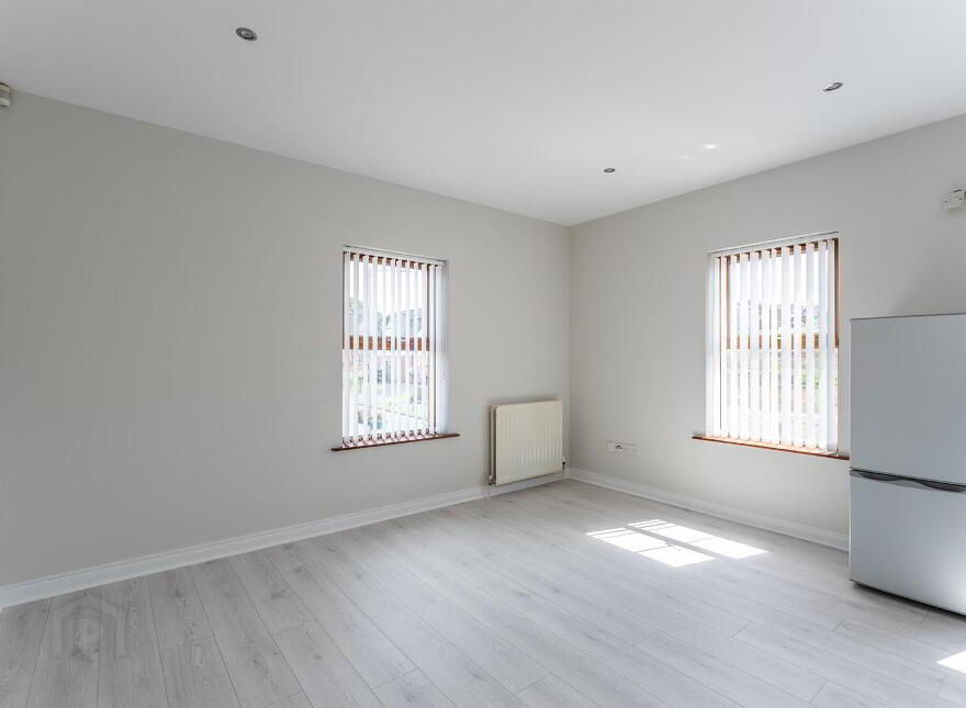 46 Mayfield High Street, Newtownabbey, BT36 7WU