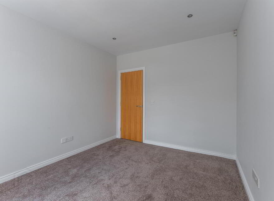 46 Mayfield High Street, Newtownabbey, BT36 7WU