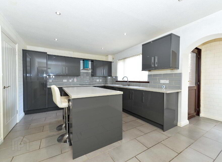 13 Millars Crescent, Dundonald, Belfast, BT16 2YF