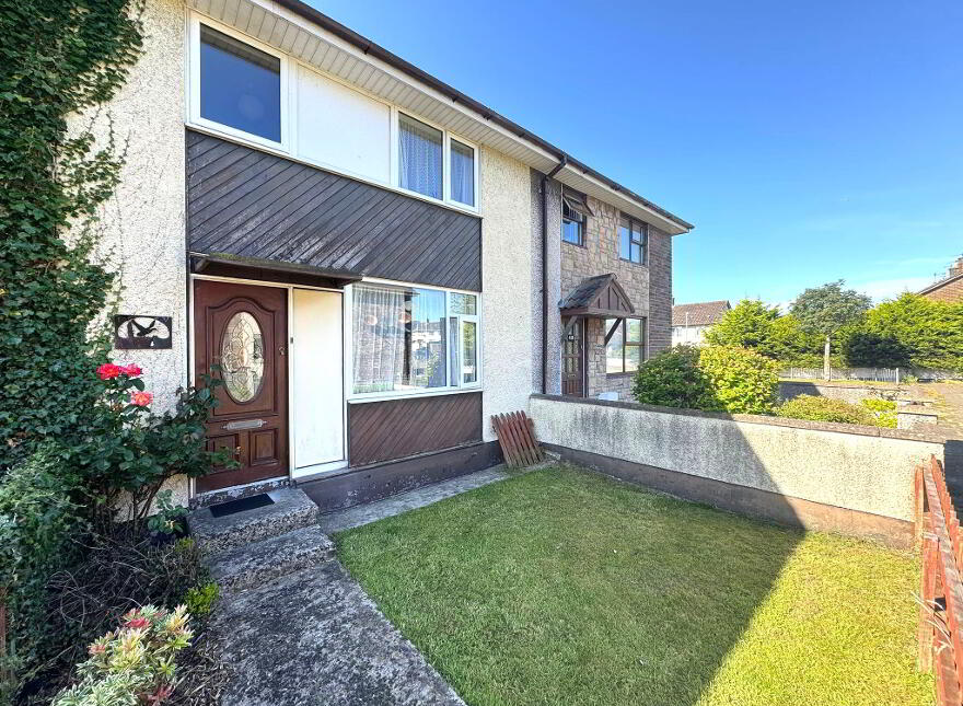 104 Salia Avenue, Carrickfergus, BT38 8NE photo