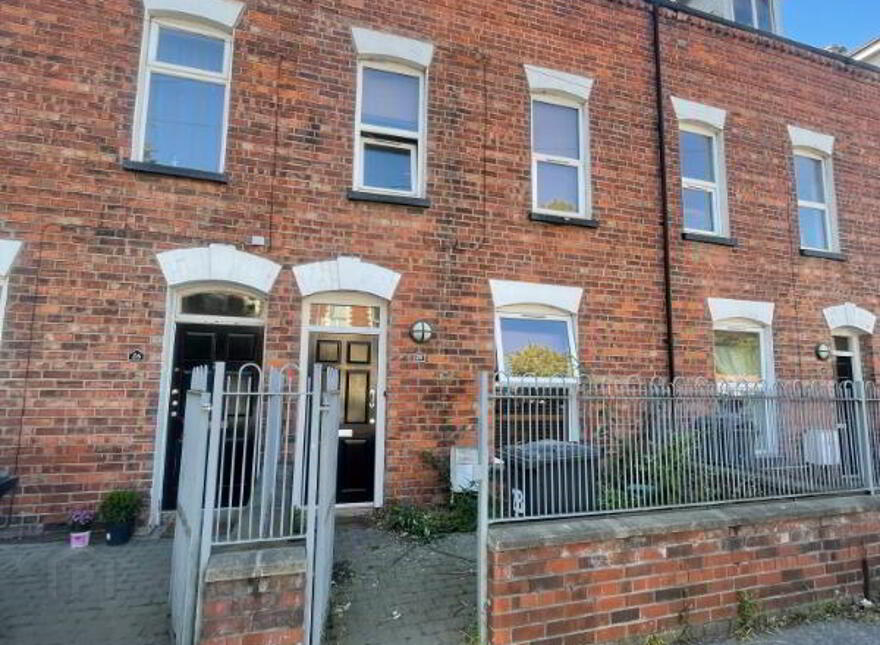 28 Lisburn Road - HMO, Belfast, BT9 6AA photo
