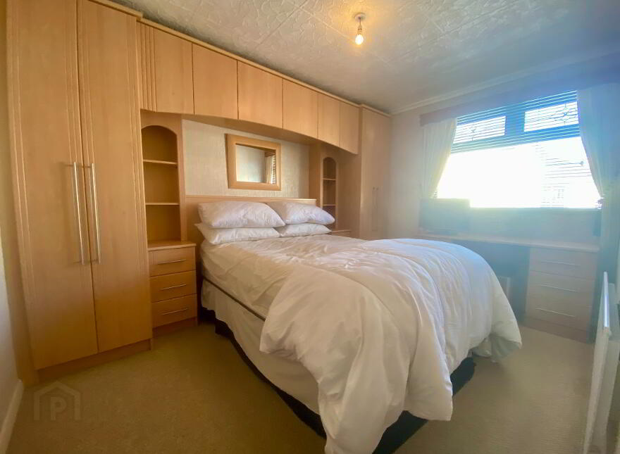 4 Carrickfern Gardens, Greenisland, Carrickfergus, BT38 8TA