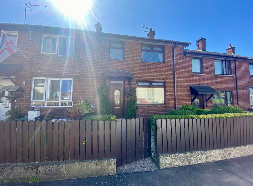 4 Carrickfern Gardens, Greenisland, Carrickfergus, BT38 8TA