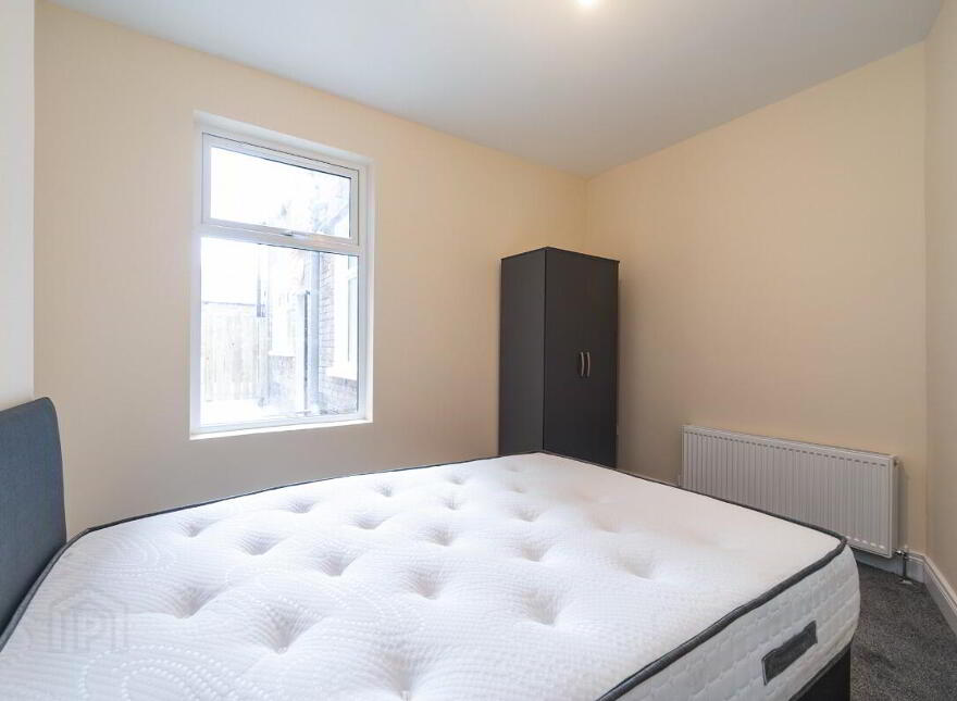 Apt 1, 112 Eglantine Avenue, Belfast, BT9 6EU