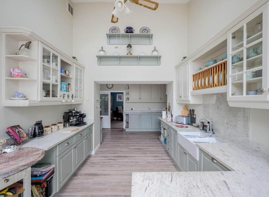 2 Seahill Road, Holywood, BT18 0DA