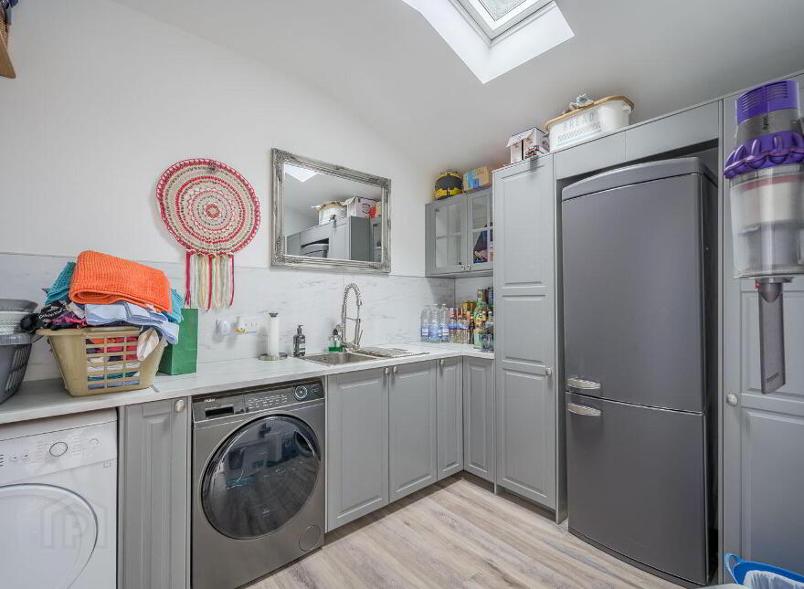 2 Seahill Road, Holywood, BT18 0DA