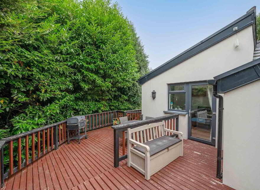 2 Seahill Road, Holywood, BT18 0DA
