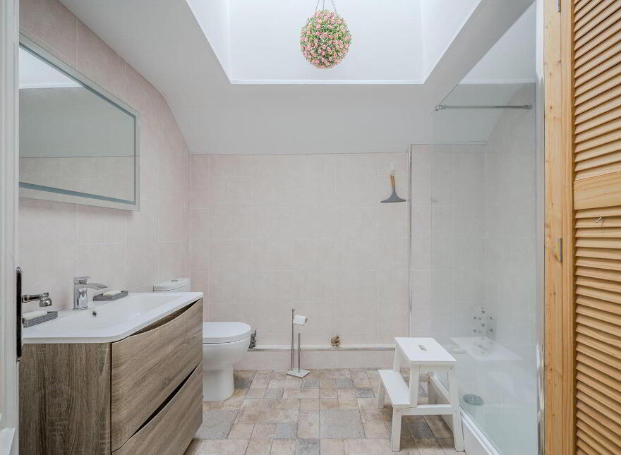 2 Seahill Road, Holywood, BT18 0DA