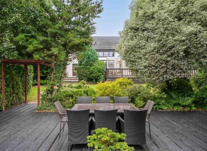 2 Seahill Road, Holywood, BT18 0DA