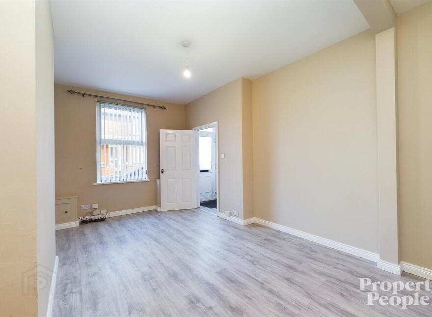 193 Avoniel Road, Belfast, BT5 4SG