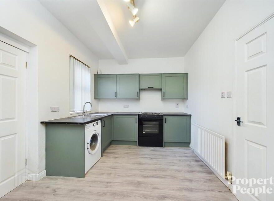 193 Avoniel Road, Belfast, BT5 4SG