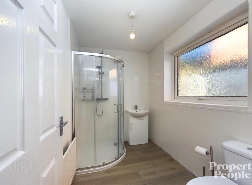 193 Avoniel Road, Belfast, BT5 4SG