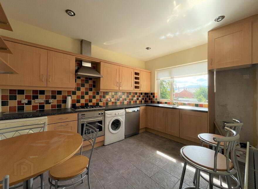 Ardilea House, Apt 5 - 3 Chichester Park South, Belfast, BT15 5DW