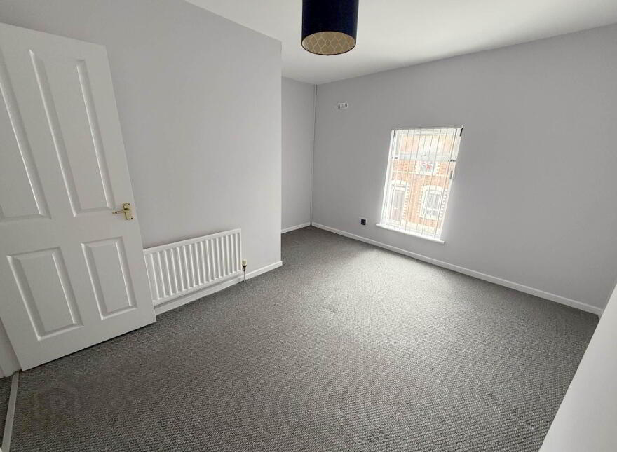 14 Bloomfield Street, Belfast, BT5 5AU