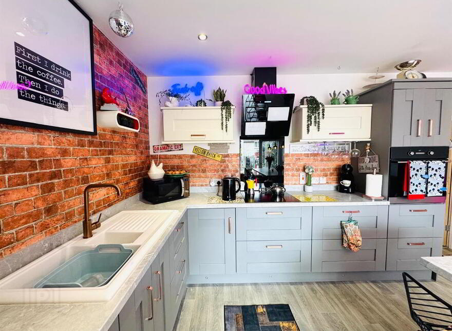 25 Heron Way, Waterside, L'Derry, BT47 6LD