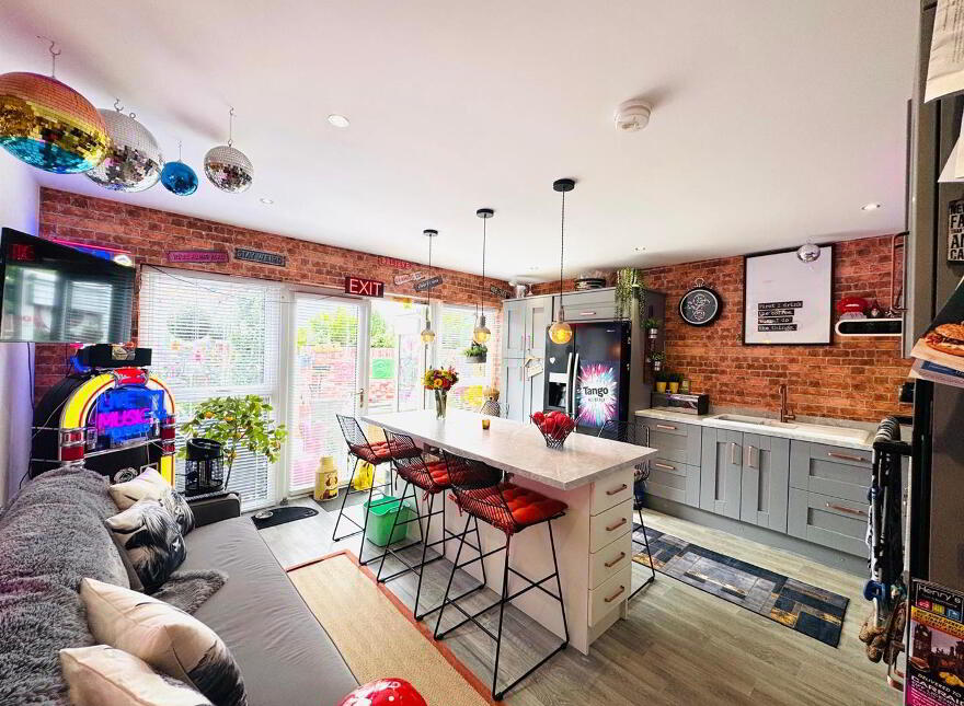 25 Heron Way, Waterside, L'Derry, BT47 6LD