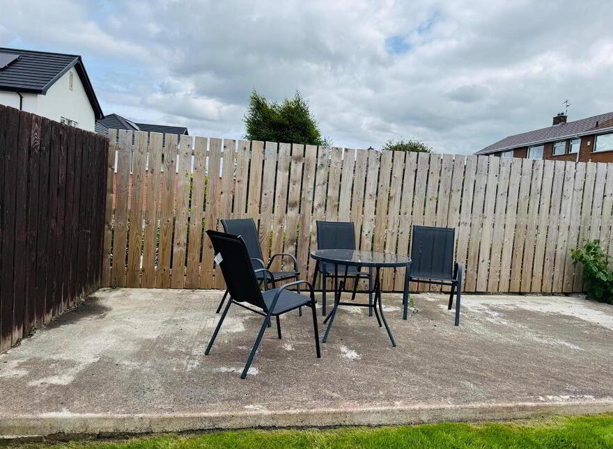 23 Rossbay, Limavady Road, L'Derry, BT47 6JF