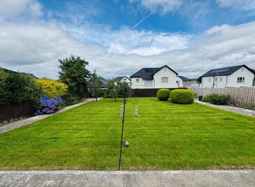 23 Rossbay, Limavady Road, L'Derry, BT47 6JF