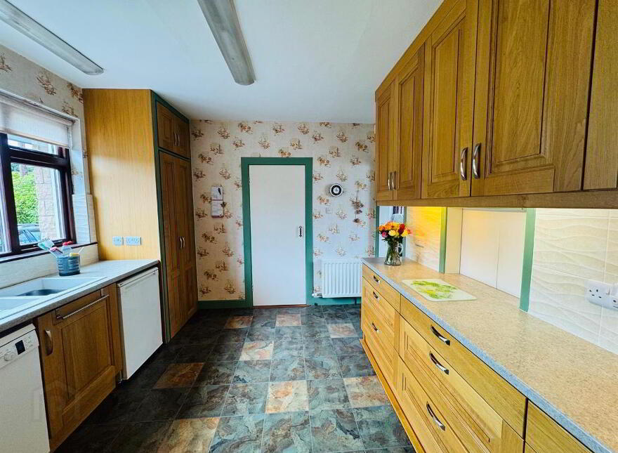 23 Rossbay, Limavady Road, L'Derry, BT47 6JF